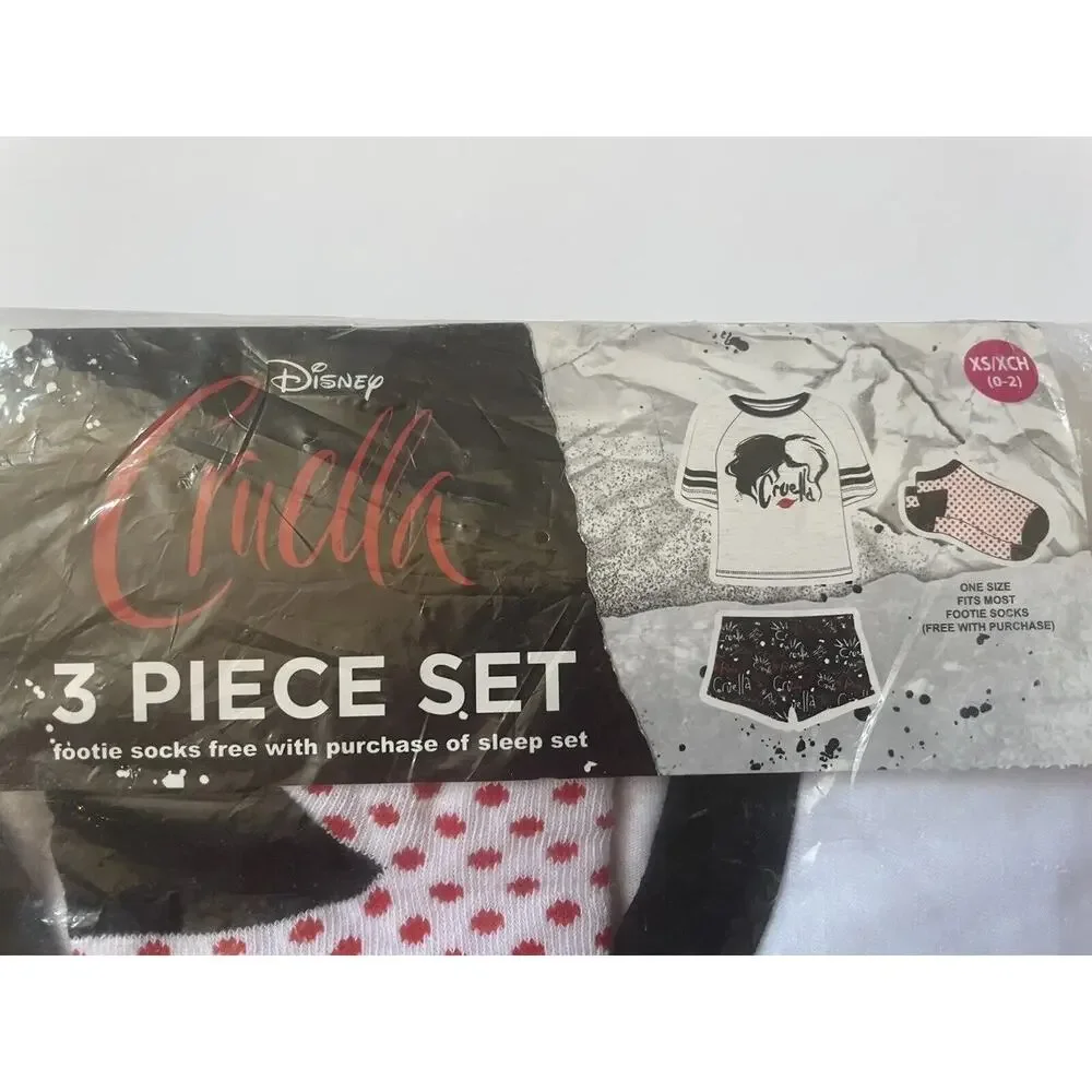 Disney Cruella Short Sleeve T-Shirt Sleep Shorts Socks 3 Piece Set Size XS (0-2) - Picture 6 of 7